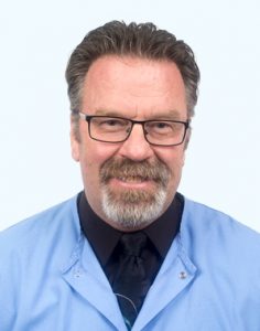 Milwaukee, Wisconsin Dentist, Doctor Eric Tesch, Midwest-Dental
